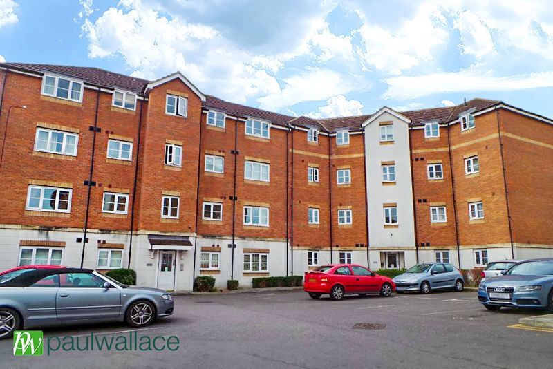 2 bed flat for sale in Huron Road, Broxbourne EN10, £280,000 Zoopla
