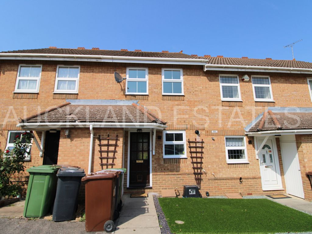 2 bed terraced house for sale in Oakfield Close, Potters Bar EN6 Zoopla
