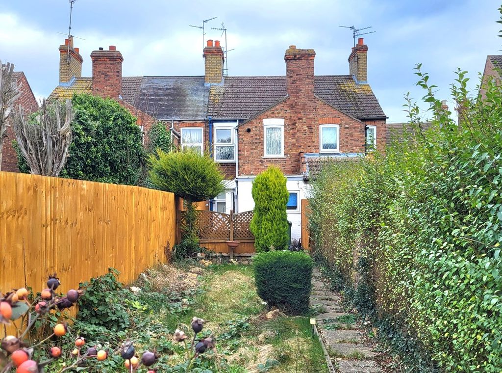 3 bed terraced house for sale in Churchfield Road, Walton, Peterborough
