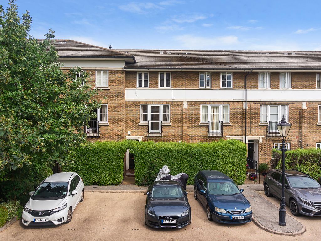 4 bed detached house for sale in Hurlingham Square, Peterborough Road