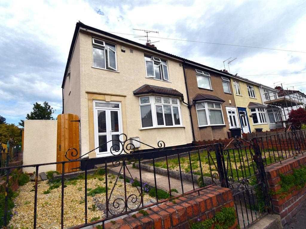 3 bed semidetached house to rent in Hudds Vale Road, St