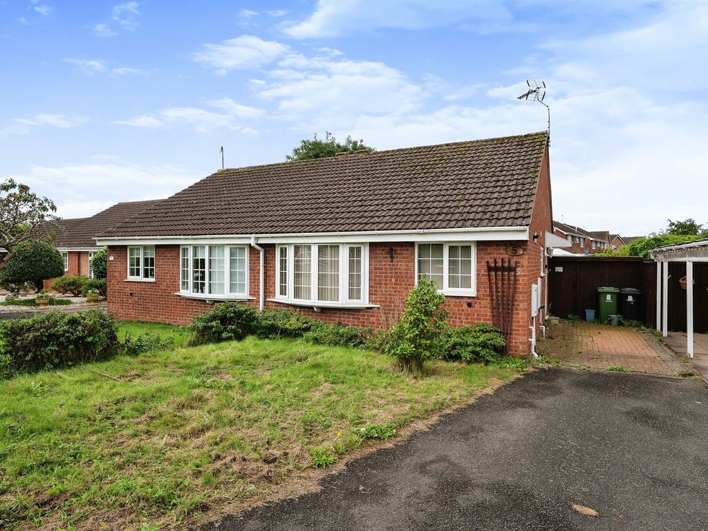 2 bed semidetached bungalow for sale in Brantwood Close, Droitwich WR9