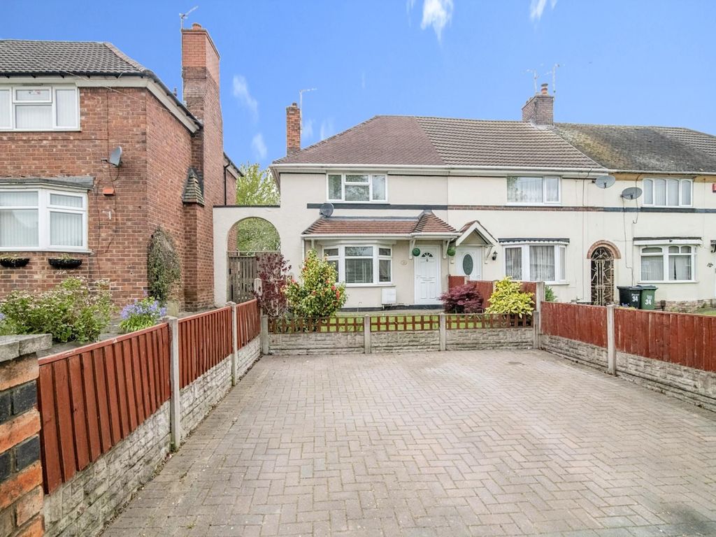 3 bed semidetached house for sale in Walsall Road, West Bromwich B71