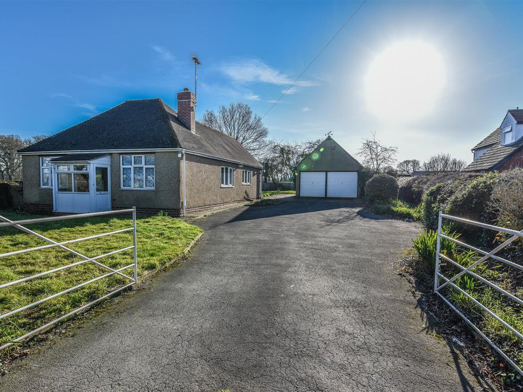 2 bed bungalow for sale in Watts Close, Station Road, Berkeley GL13