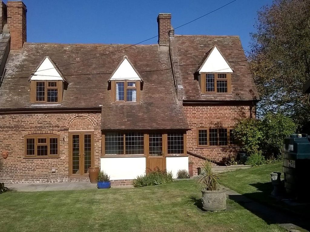 3 bed cottage to rent in 2 Letterbox Cottages, Staple Road, Wingham, Kent CT3, £1,400 pcm Zoopla