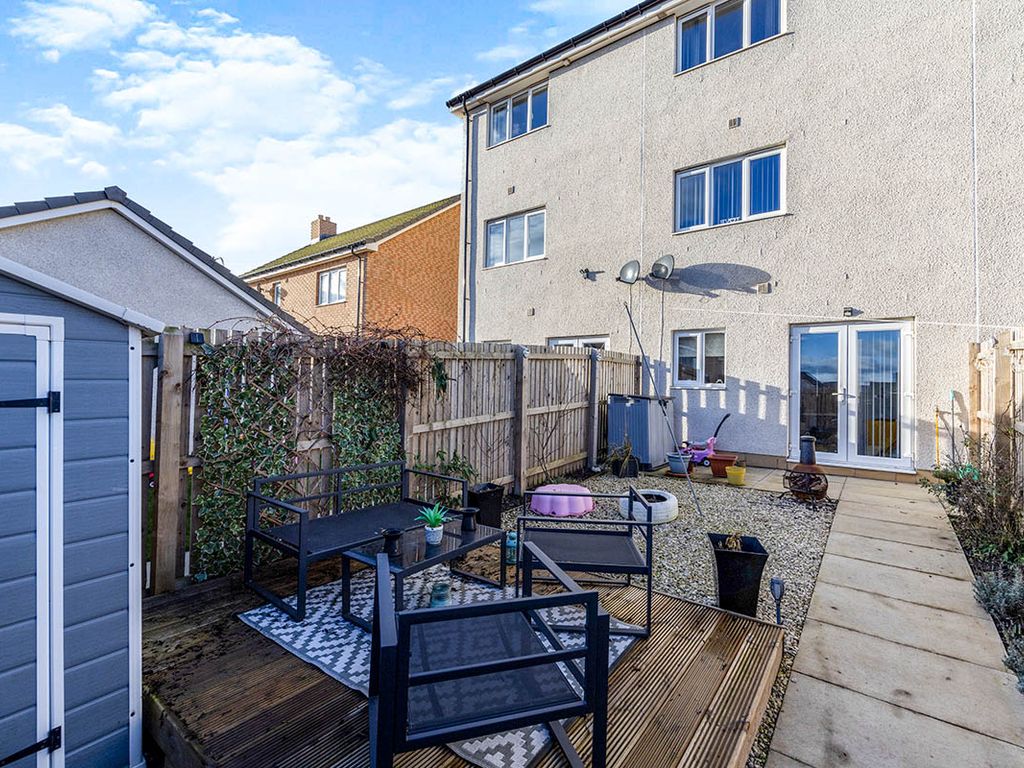 4 bed terraced house for sale in Carter Drive, Edinburgh, Midlothian