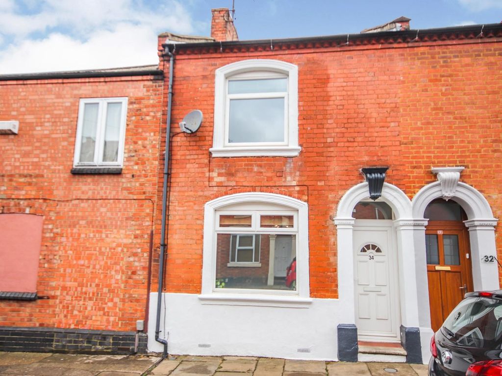 2 bed terraced house for sale in Margaret Street, Northampton NN1 Zoopla