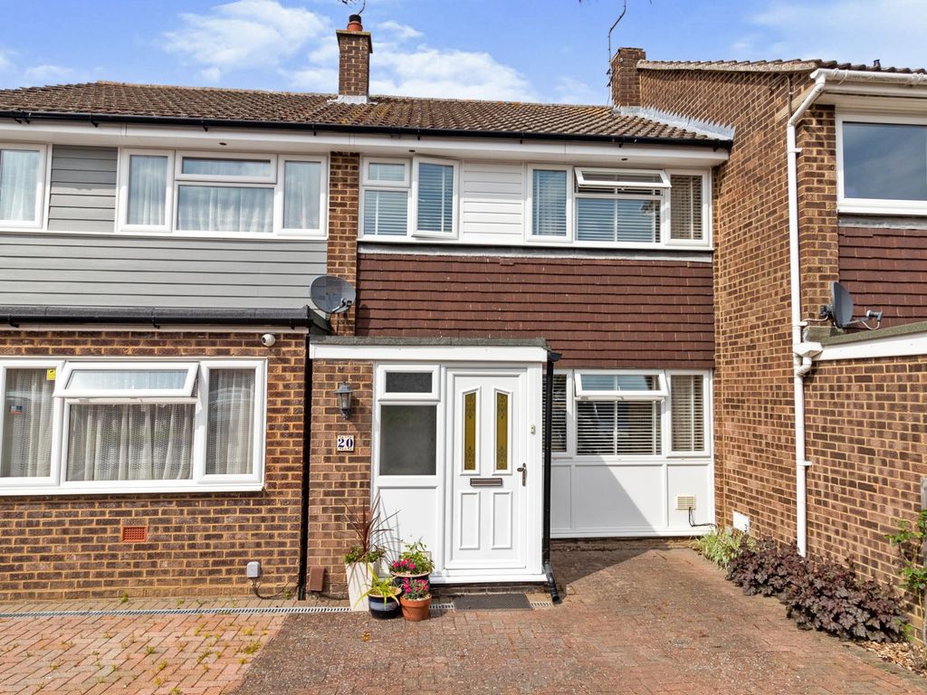 3 bed terraced house for sale in Ross Close, Saffron Walden CB11 Zoopla