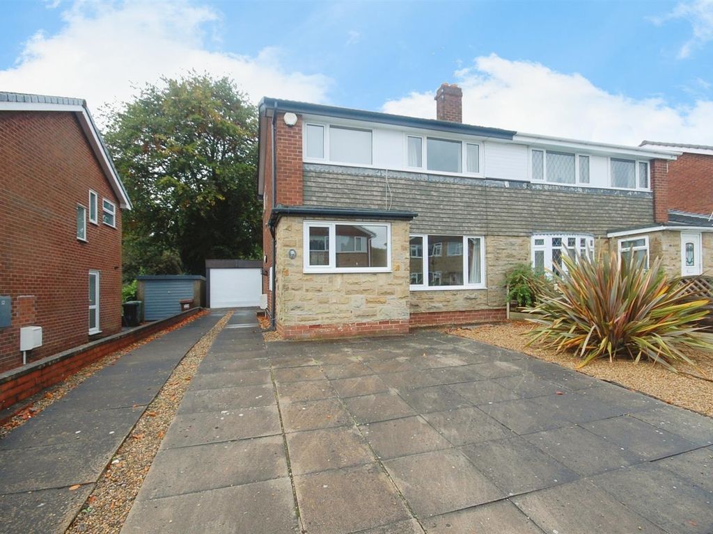 3 bed semidetached house for sale in Rose Court, Garforth, Leeds LS25