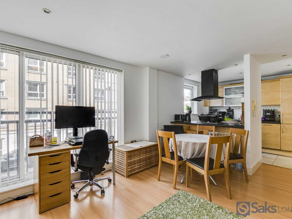 Westferry Road, Canary Wharf E14  