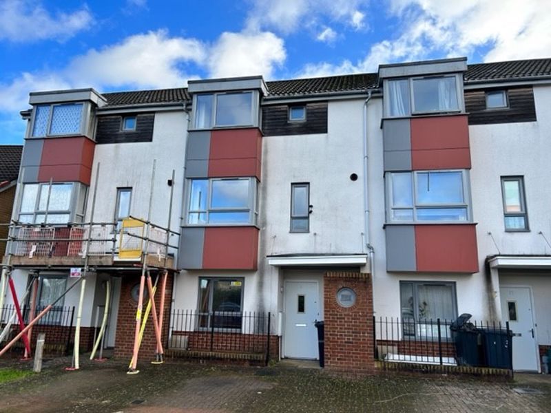 3 bed town house for sale in The Groves, Hartcliffe, Bristol BS13, £