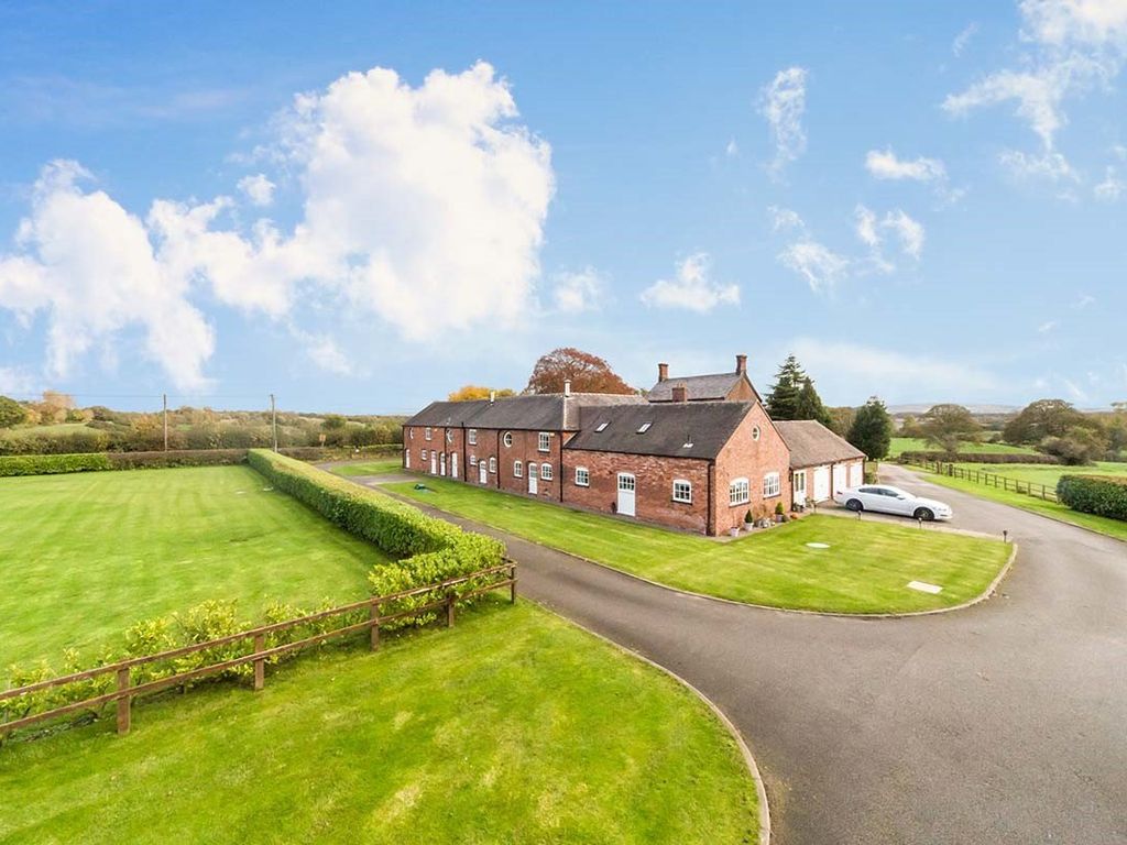 4 bed end terrace house for sale in Old Willow Barns, Congleton Road