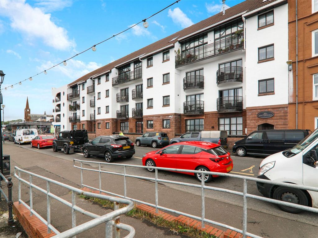 2 bed flat for sale in Main Street, Largs, North Ayrshire KA30, £