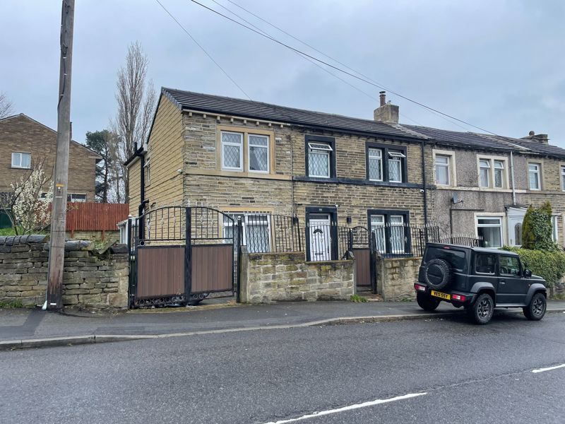 5 bed terraced house to rent in Deighton Road, Bradley, Huddersfield