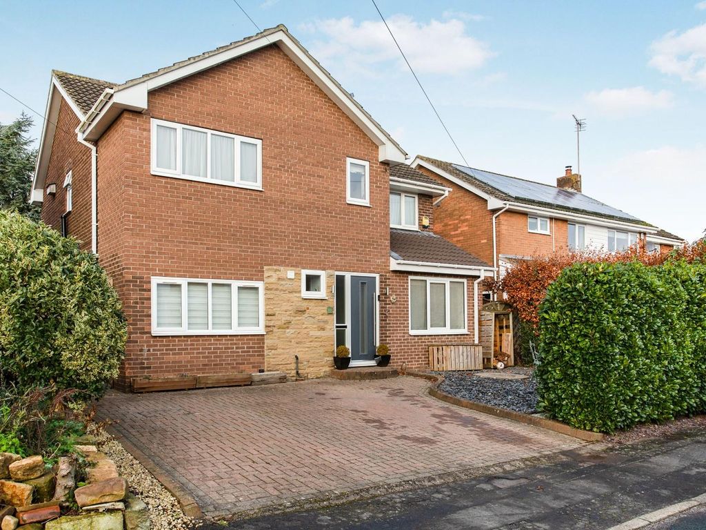 5 bed detached house for sale in Crestholme Close, Knaresborough HG5, £