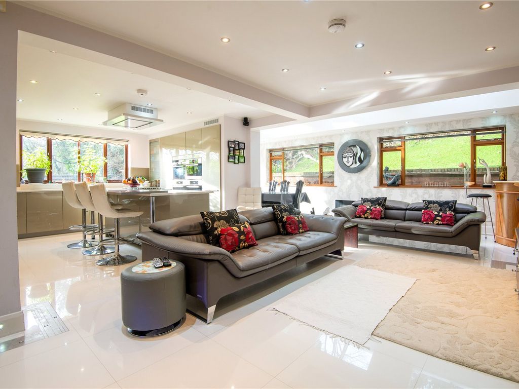 5 bed detached house for sale in Loudwater Lane, Loudwater