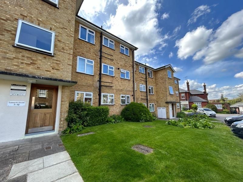 2 bed flat to rent in West Road, Guildford GU1, £1,650 pcm Zoopla