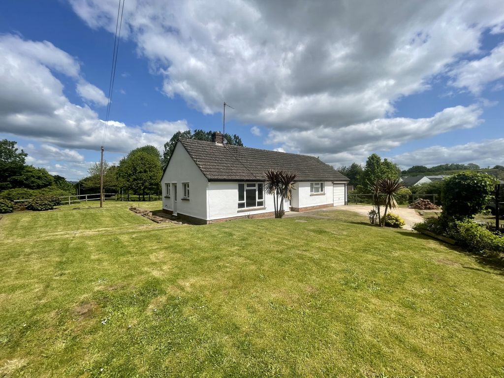 2 bed bungalow for sale in Westhaven, Exminster EX6, £400,000 Zoopla
