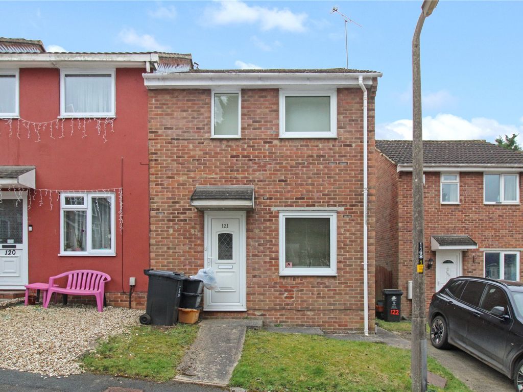 2 bed terraced house for sale in Kingshill Road, Old Town, Swindon