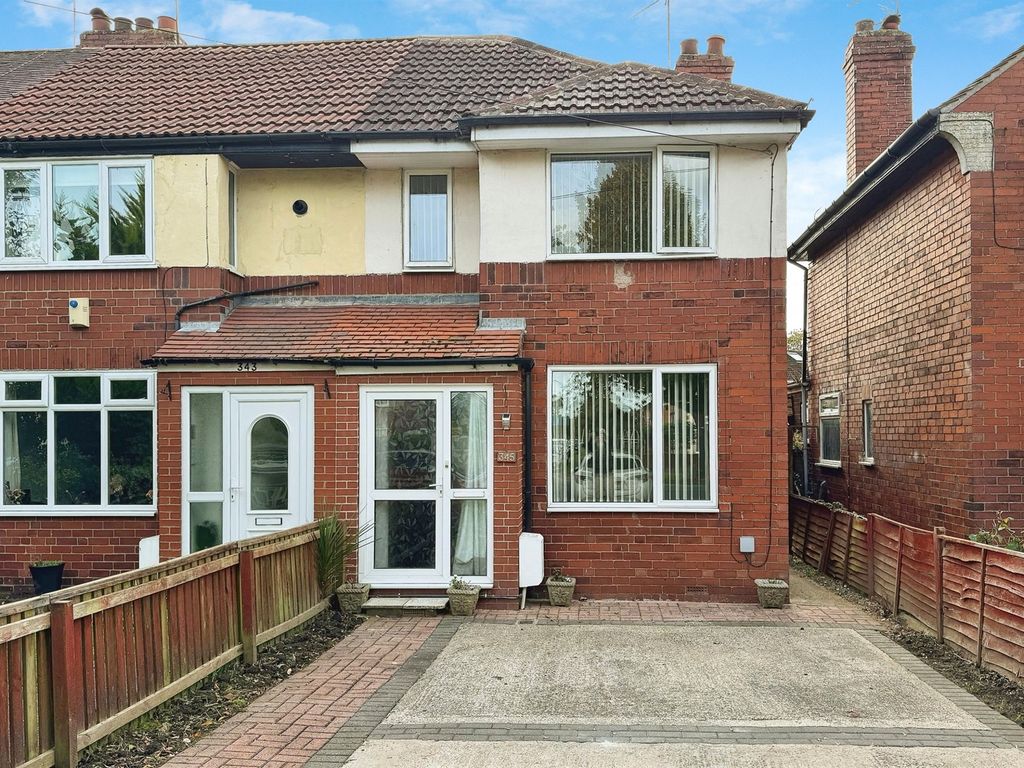 3 bed semidetached house for sale in Wold Road, Hull HU5, £125,000