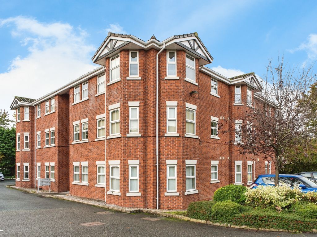 2 bed flat for sale in Ashfield Gardens, Warrington, Cheshire WA4, £