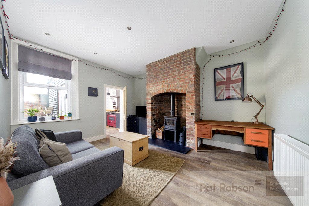 1 bed flat for sale in Hyde Terrace, Gosforth, Newcastle Upon Tyne