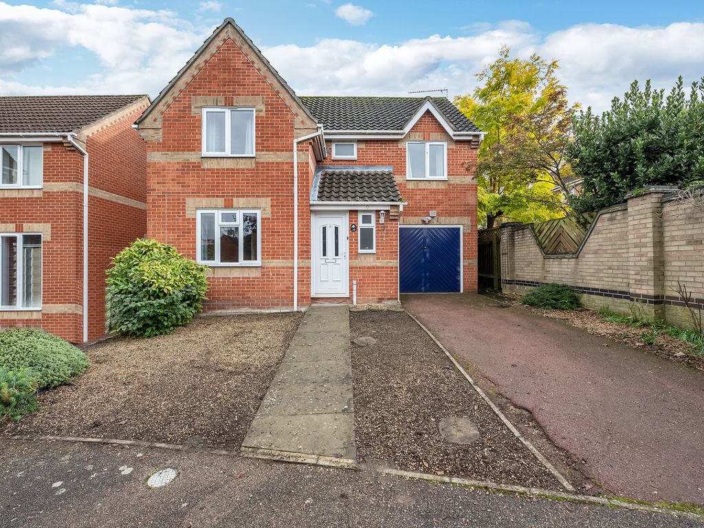 4 bed detached house for sale in Emsworth Close, Bury St. Edmunds IP32