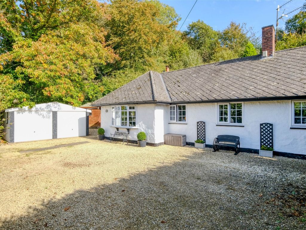 3 bed semidetached bungalow for sale in Birmingham Road, Lydiate Ash