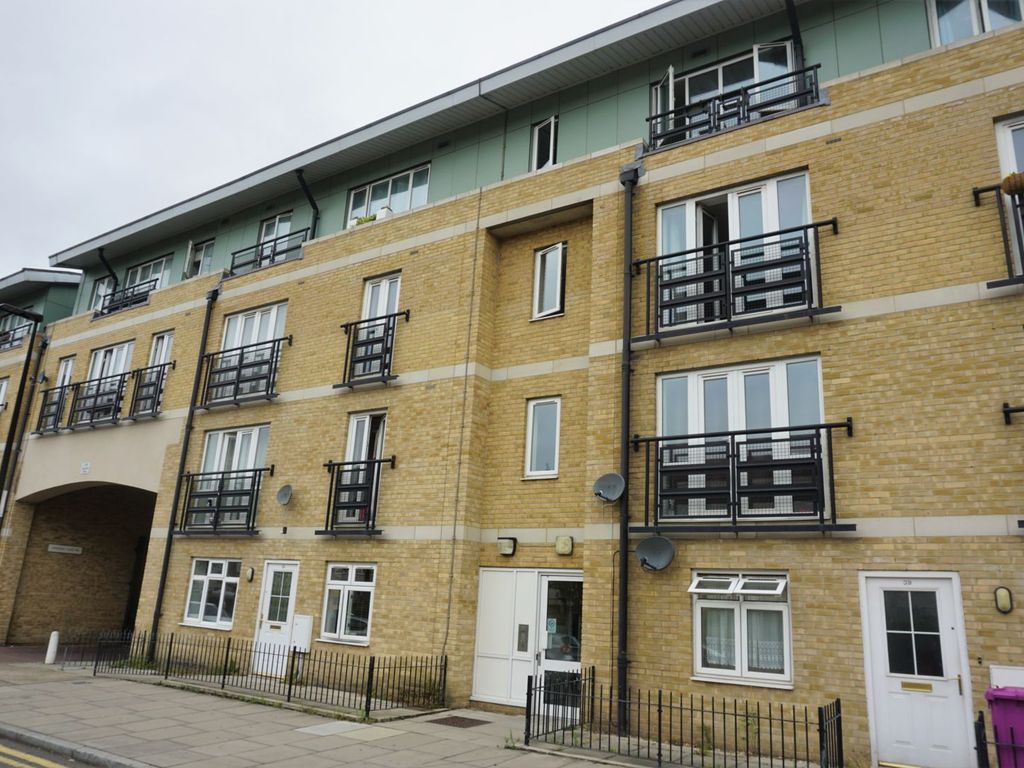 Broomfield Street, London E14  