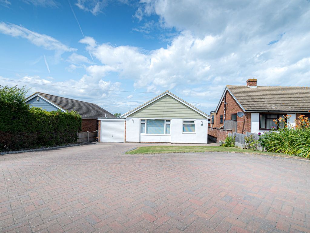3 bed detached bungalow for sale in Dargate Road, Yorkletts CT5 Zoopla