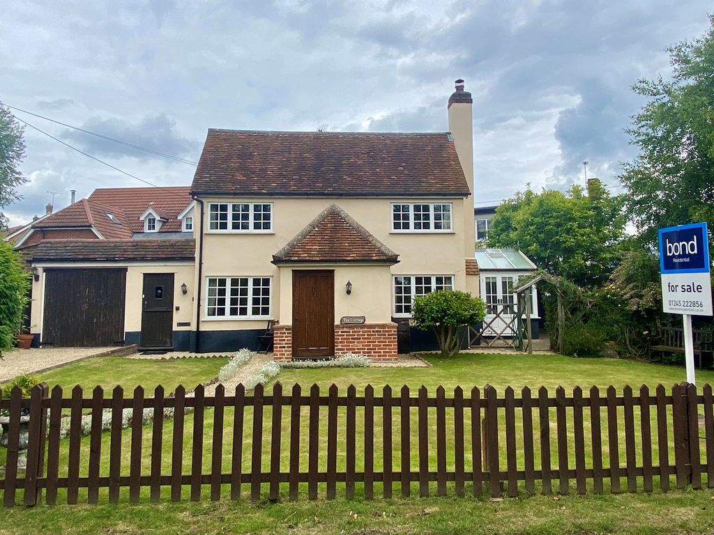 3 bed detached house for sale in Cherry Garden Lane, Danbury