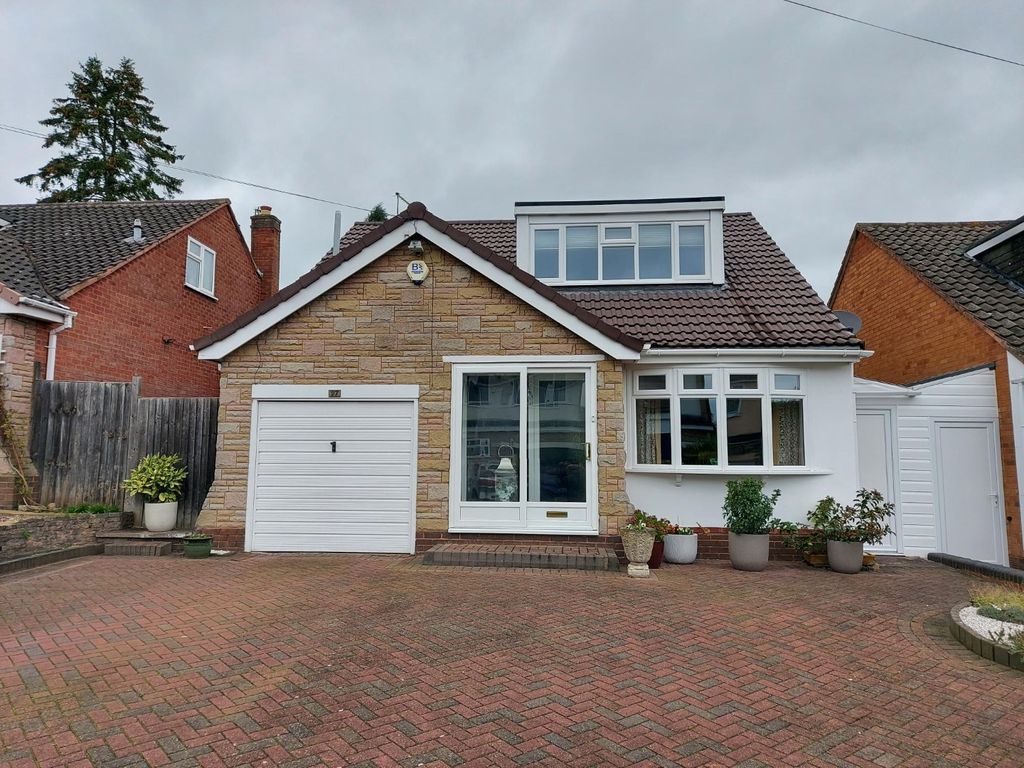 3 bed detached house for sale in Allesley Close, Sutton Coldfield B74