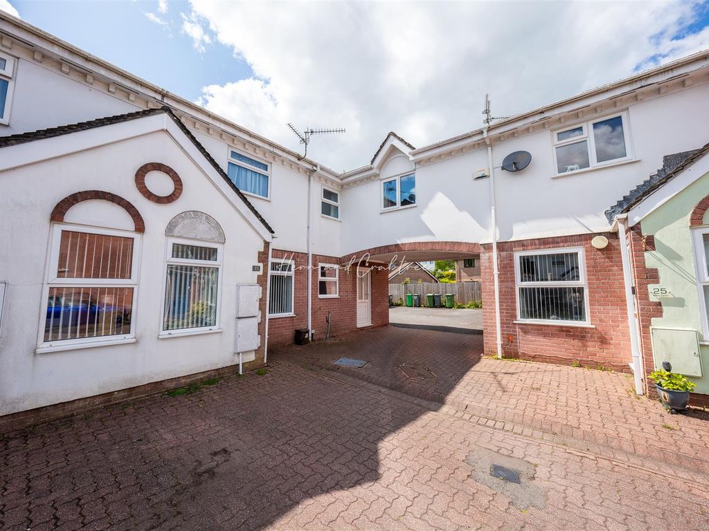 3 bed end terrace house for sale in Miles Court, GwaelodYGarth