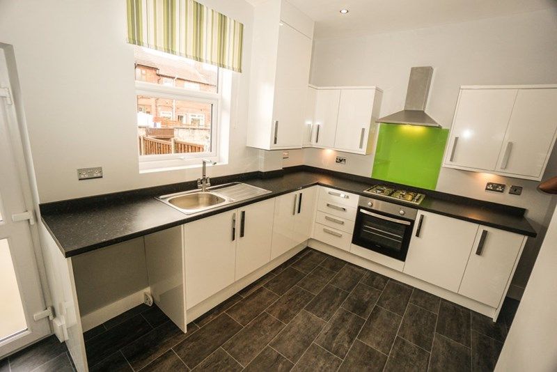 2 bed terraced house to rent in Catherine Street West, Horwich, Bolton BL6 Zoopla
