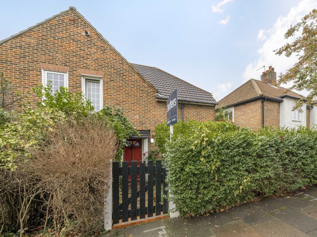 2 bed semidetached house for sale in Noel Road, London W3, £699,950