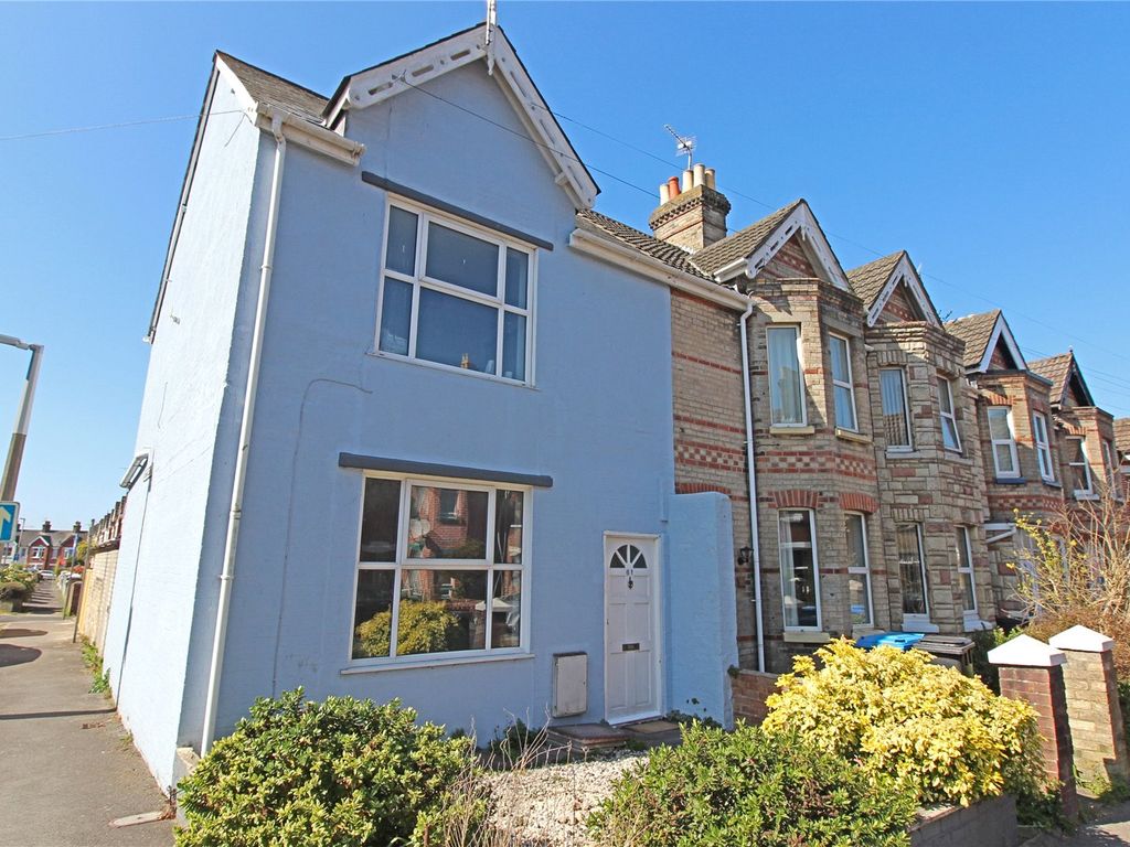 3 bed end terrace house for sale in Kingston Road, Heckford Park, Poole