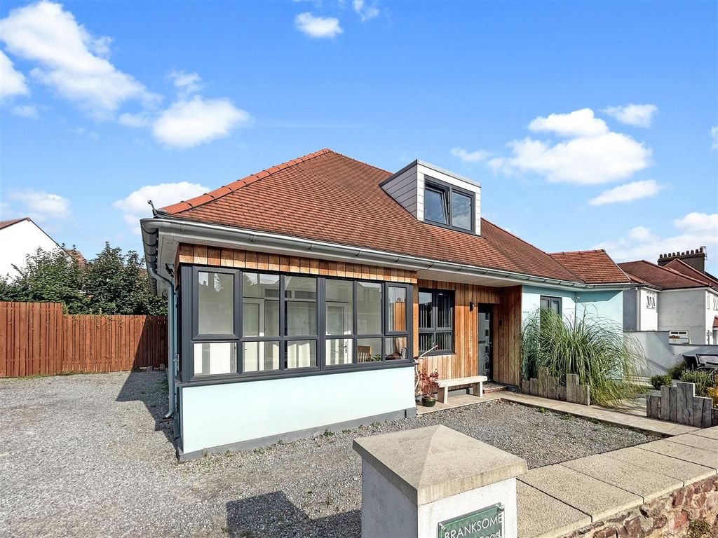 3 bed detached house for sale in Torbay Road, Torquay TQ2, £450,000