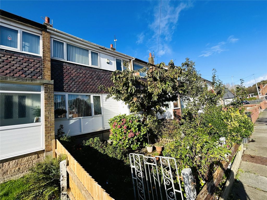 4 bed terraced house for sale in Lakeway, Blackpool FY3, £155,000 Zoopla