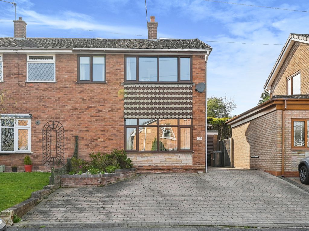 3 bed semidetached house for sale in Lebanon Grove, Burntwood WS7, £