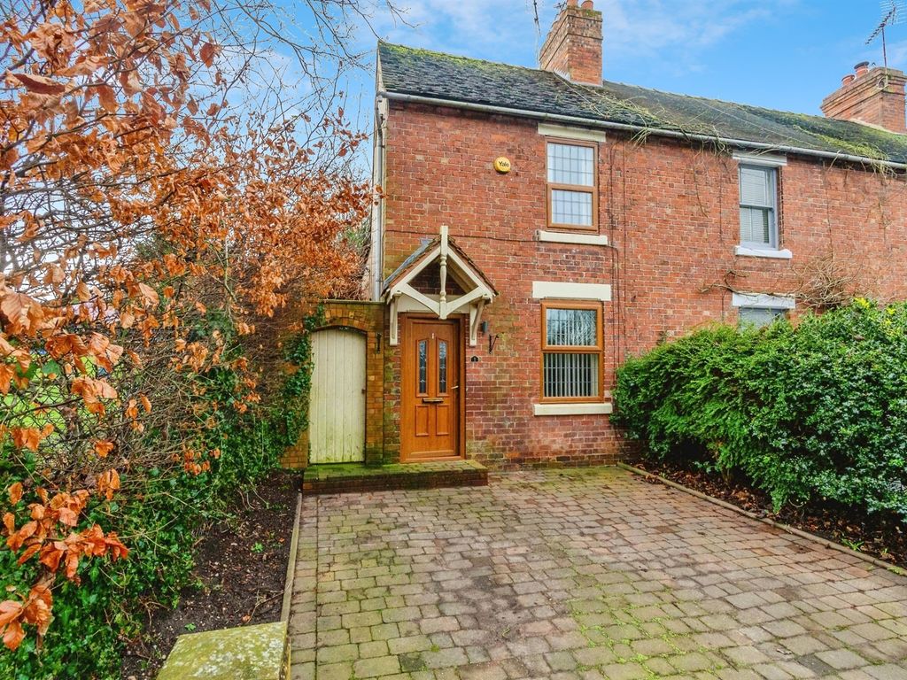 3 bed end terrace house for sale in Bellbrook, Penkridge, Stafford ST19