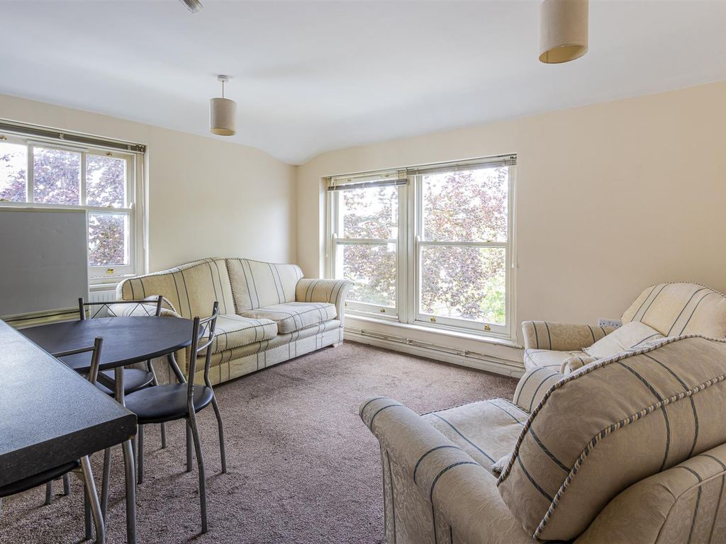 2 bed flat for sale in Cathedral Road Pontcanna Cardiff CF11 £