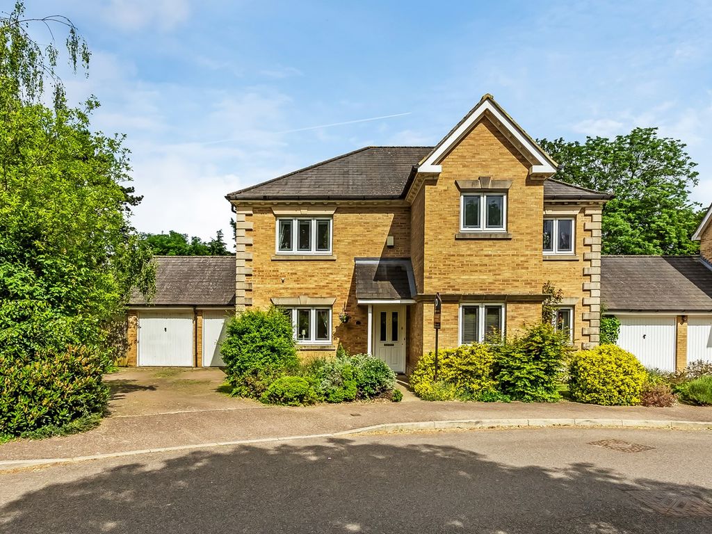 4 bed detached house for sale in The Hollies, Oxted RH8, £940,000 Zoopla