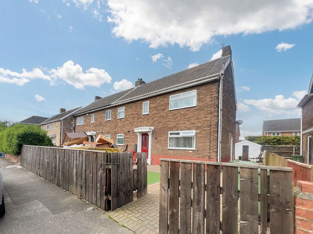 4 bed semidetached house for sale in Redcar Road, Thornaby, Stockton