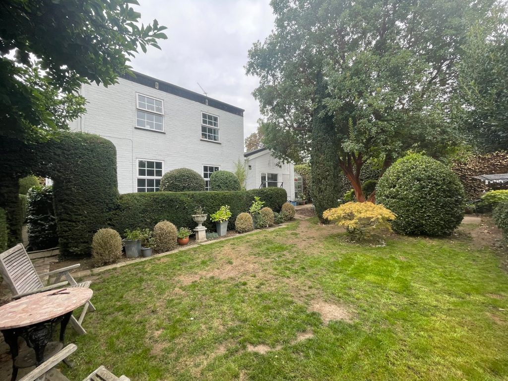 3 bed detached house for sale in School Avenue, Thorpe St Andrew