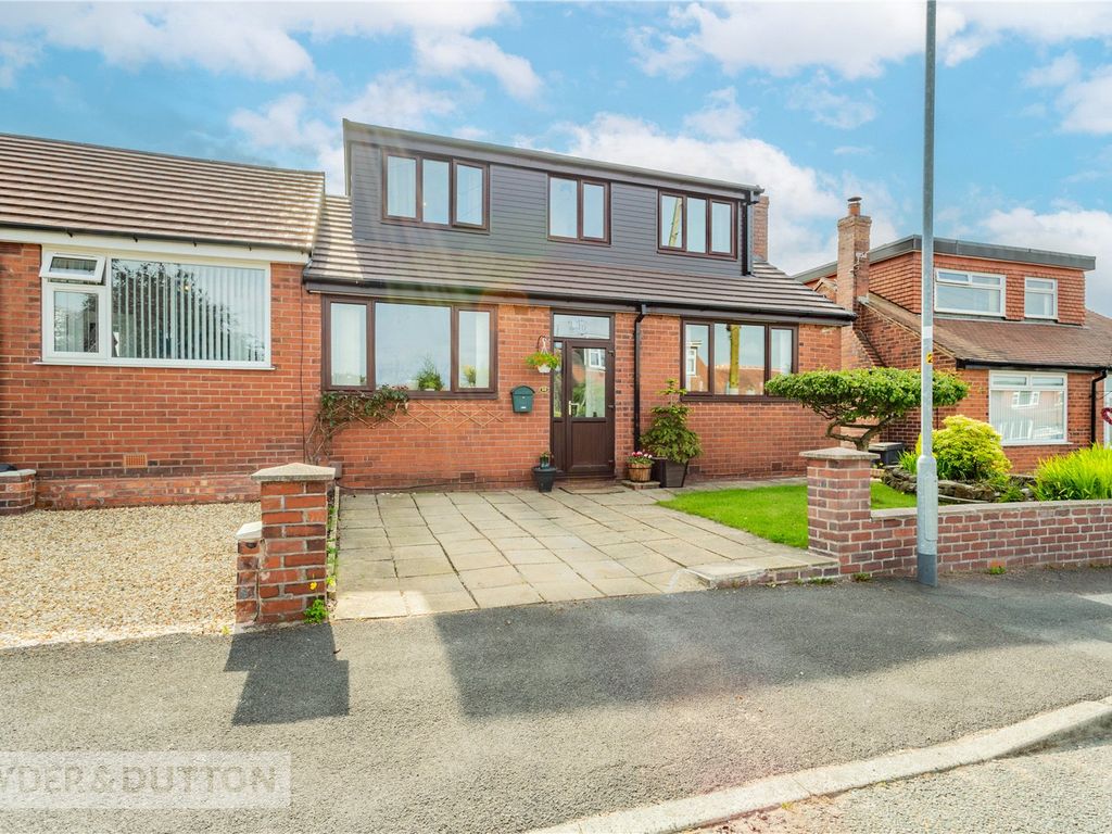 4 bed semidetached bungalow for sale in Keswick Avenue, Chadderton