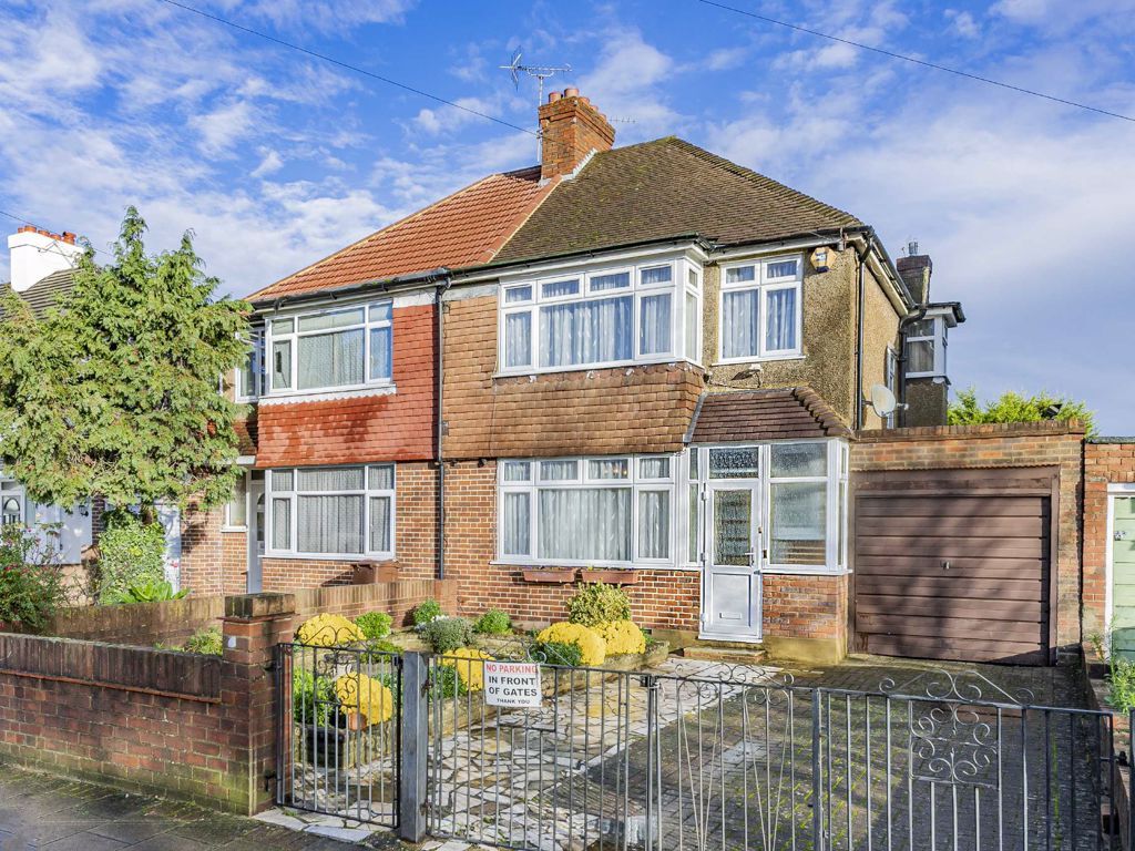 3 bed semidetached house for sale in Uxbridge Road, Feltham TW13 Zoopla