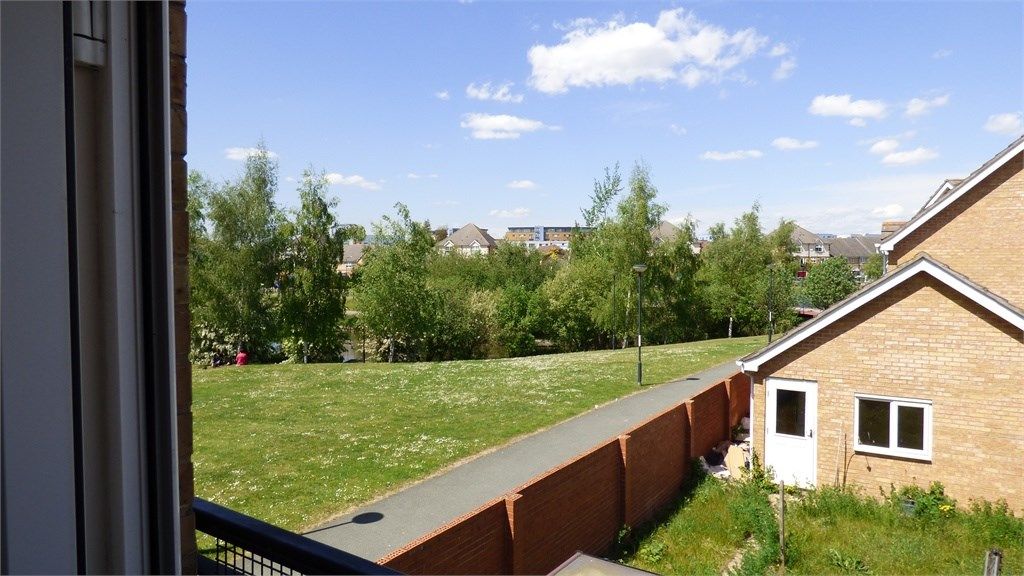 Room to rent in Battery Road, Thamesmead SE28 Zoopla