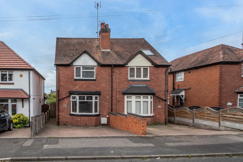 2 bed property for sale in The Meadway, Headless Cross, Redditch B97