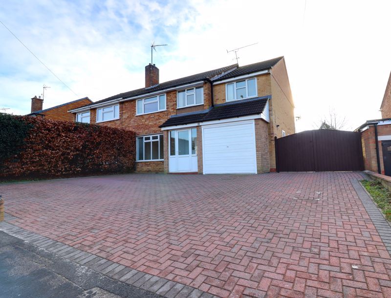 4 bed semidetached house for sale in Porlock Avenue, Weeping Cross, Stafford ST17, £315,000