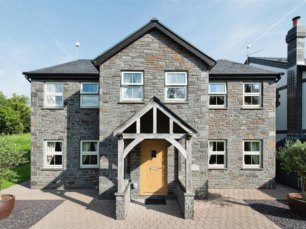 4 bed detached house for sale in Llandyfan, Ammanford, Carmarthenshire